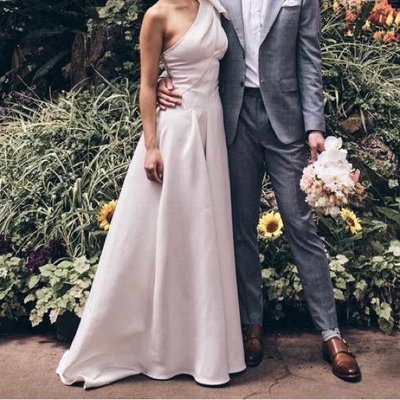 Toni Maticevski Virtuoso - Designer Wedding dress - Picture 12 of 15